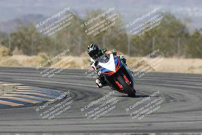 media/Dec-04-2025-Racers Edge (Thu) [[5ebc9f124d]]/3-B Group/1-Session 1 (Turn 7)/